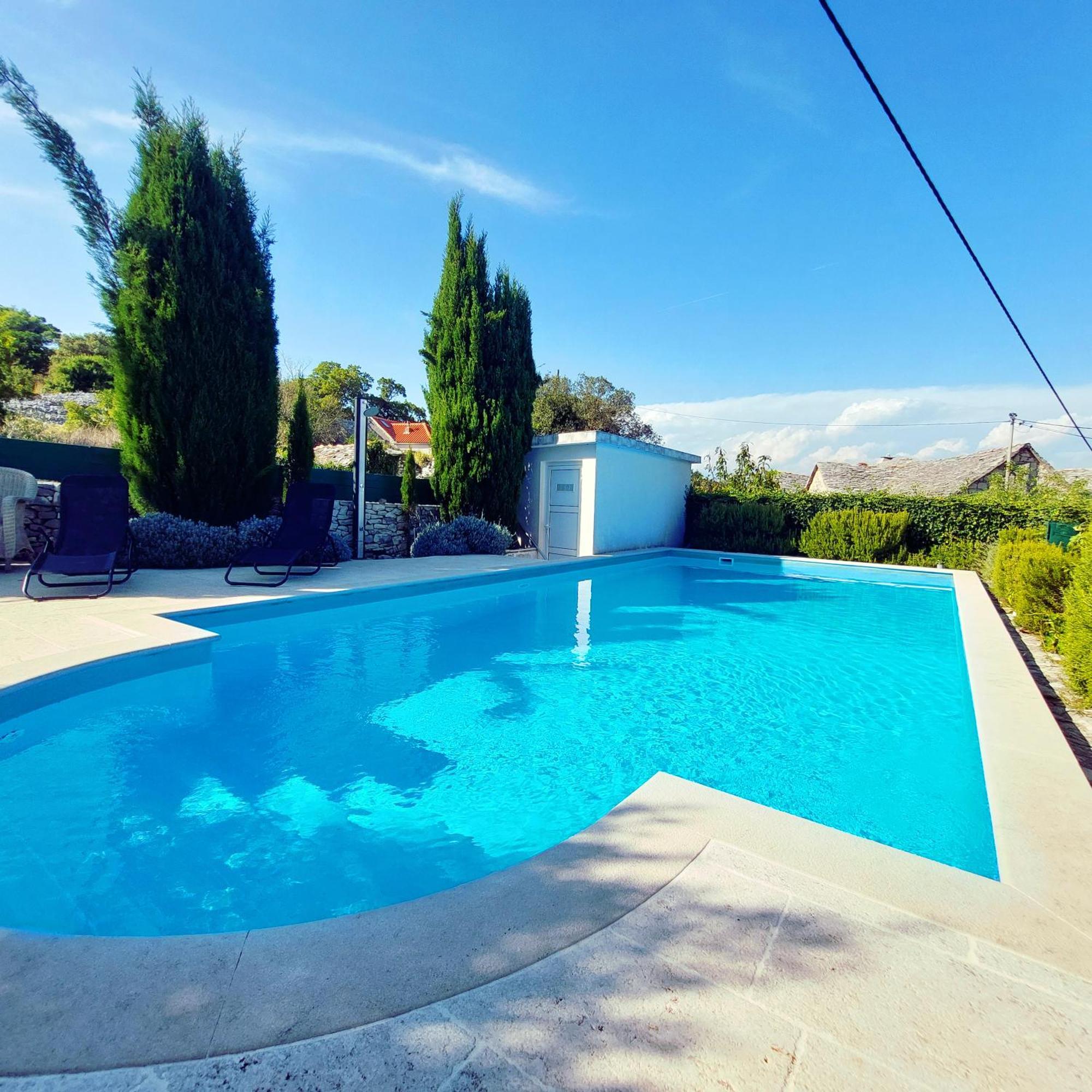 Charming Villa Nika With The Pool 苏佩塔尔 外观 照片