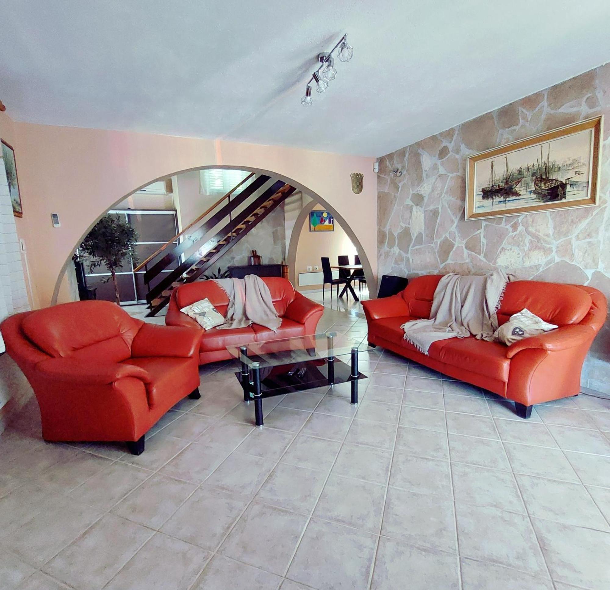 Charming Villa Nika With The Pool 苏佩塔尔 外观 照片