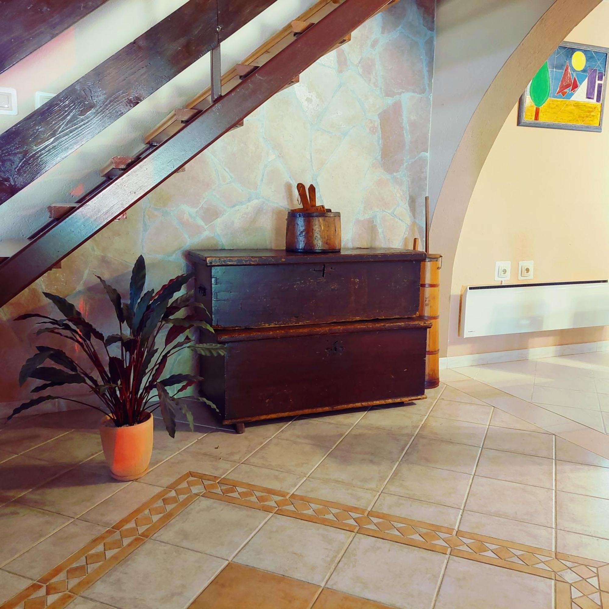Charming Villa Nika With The Pool 苏佩塔尔 外观 照片